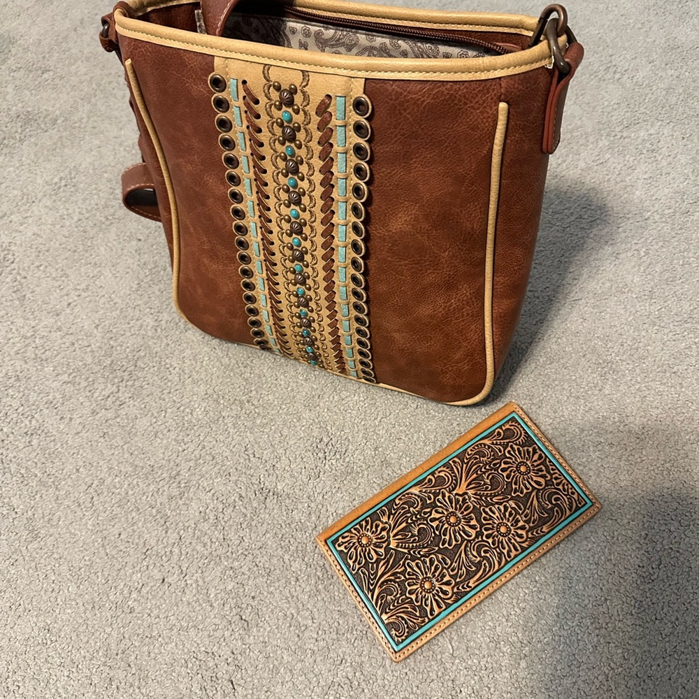 Ariat Brown and Tan Women's Crossbody Bag AND Wallet